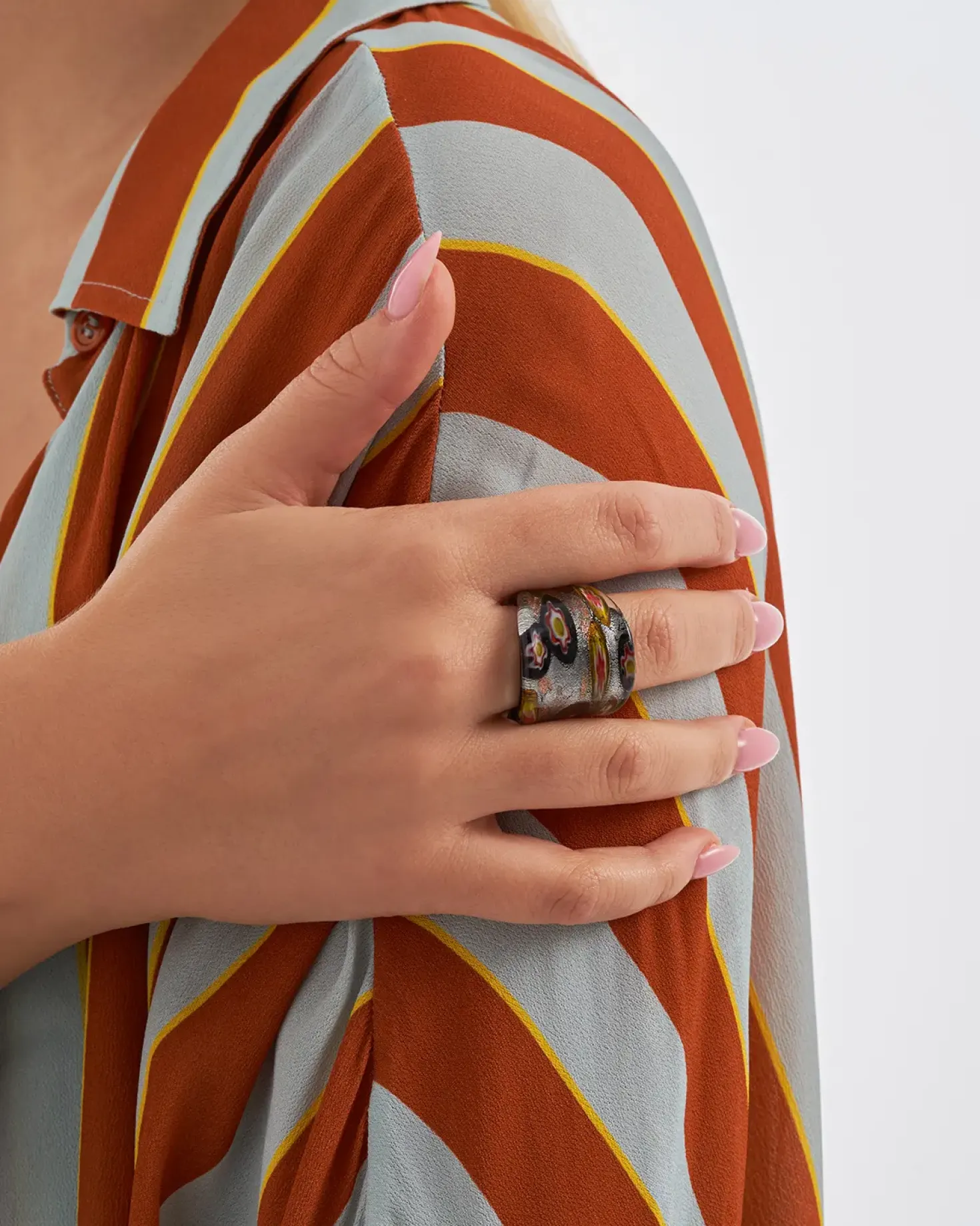Anello - Red Pattern