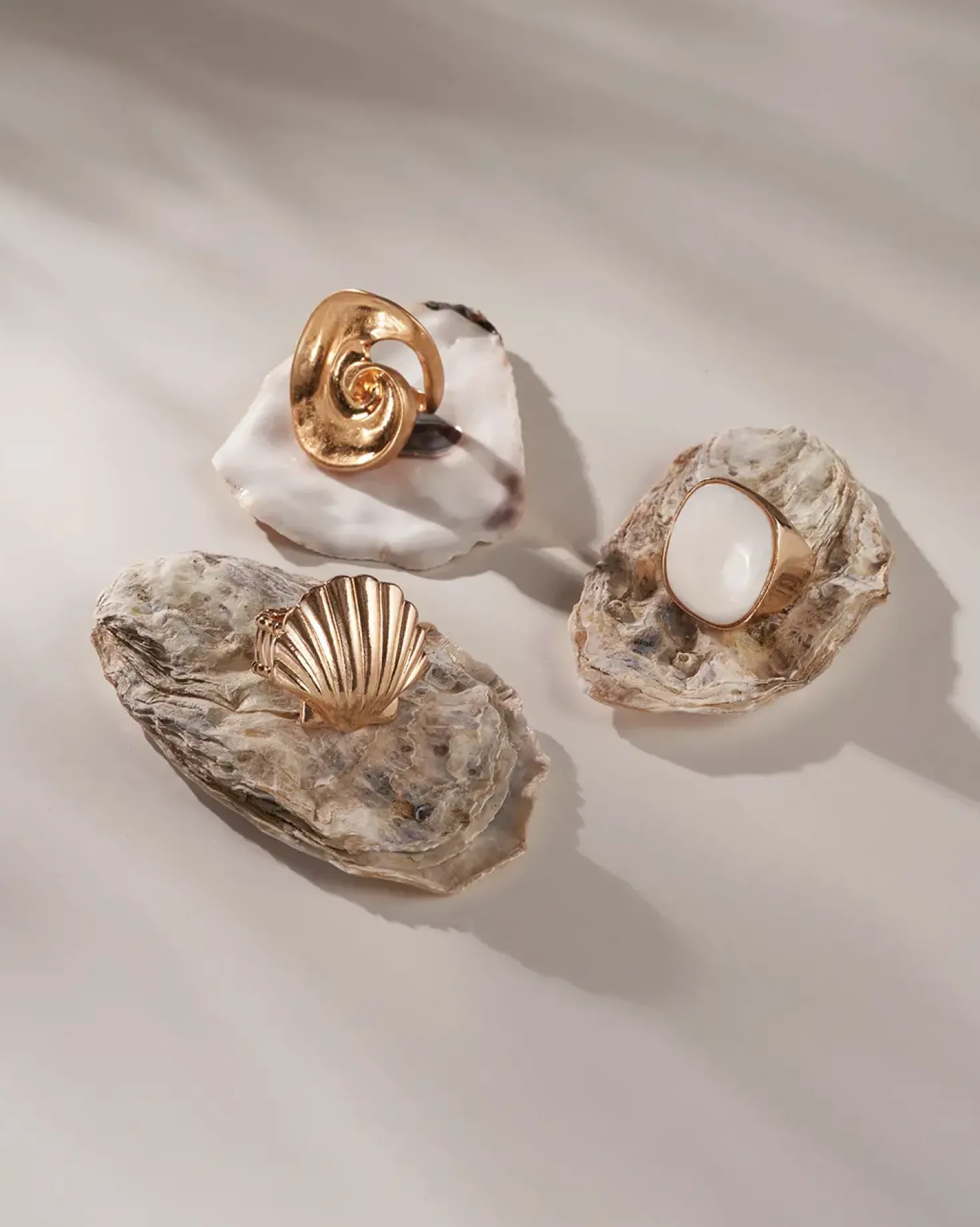 Anello - White Statement