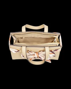 Borsetta - Compact Elegance